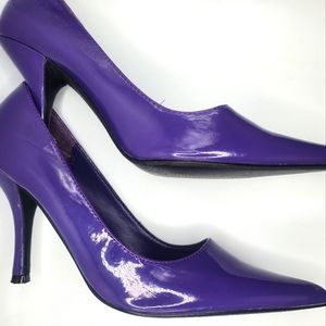 Wild Diva Heels size 7 1/2 Purple